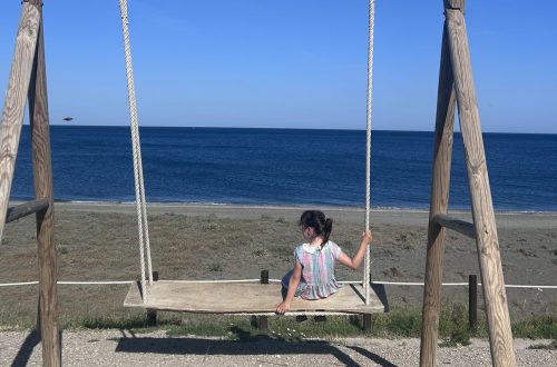 Madre & Co - moving to Spain. Credit Pixabay: StockSnap